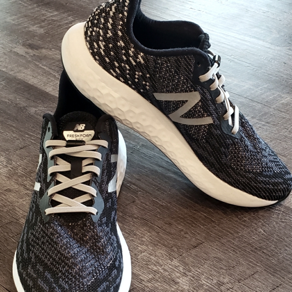 Womens New Balance Fresh Foam Rise Running Shoes sz 9